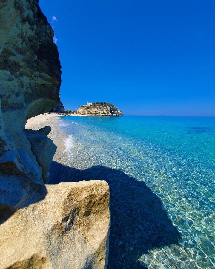Domus Centro Tropea Hotel Exterior photo