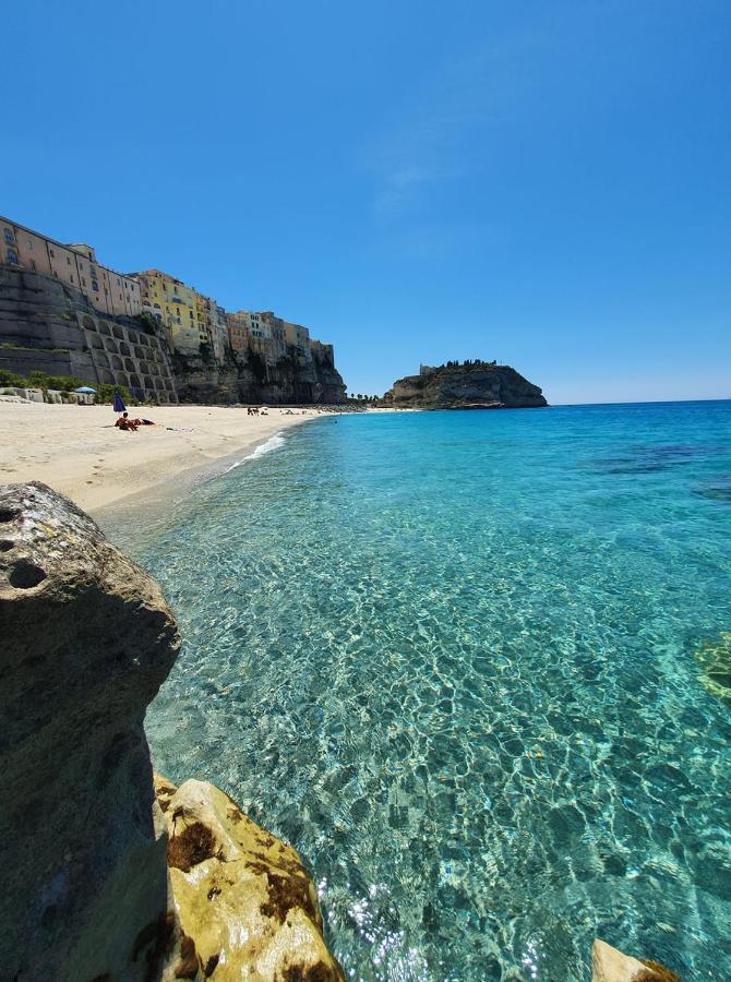 Domus Centro Tropea Hotel Exterior photo