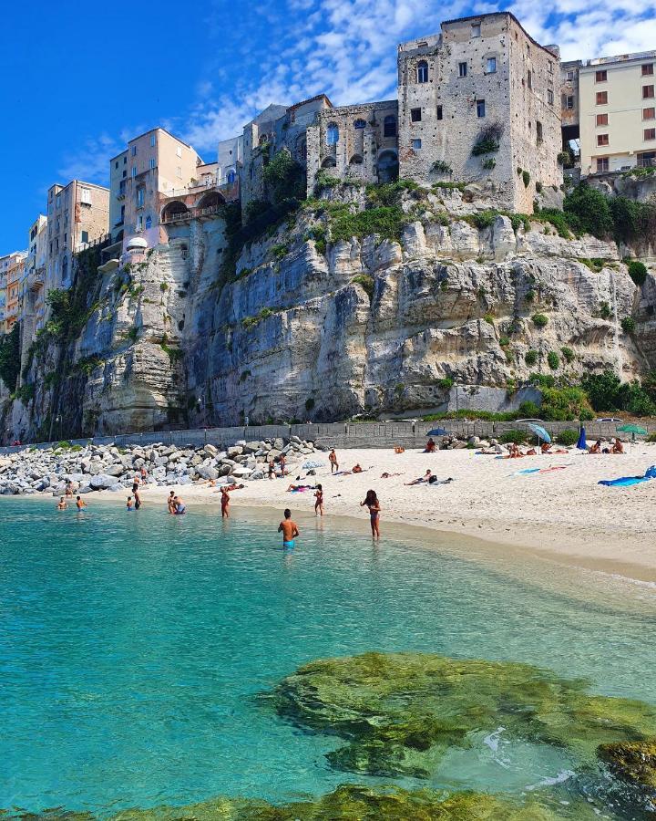 Domus Centro Tropea Hotel Exterior photo