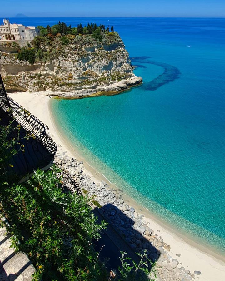 Domus Centro Tropea Hotel Exterior photo