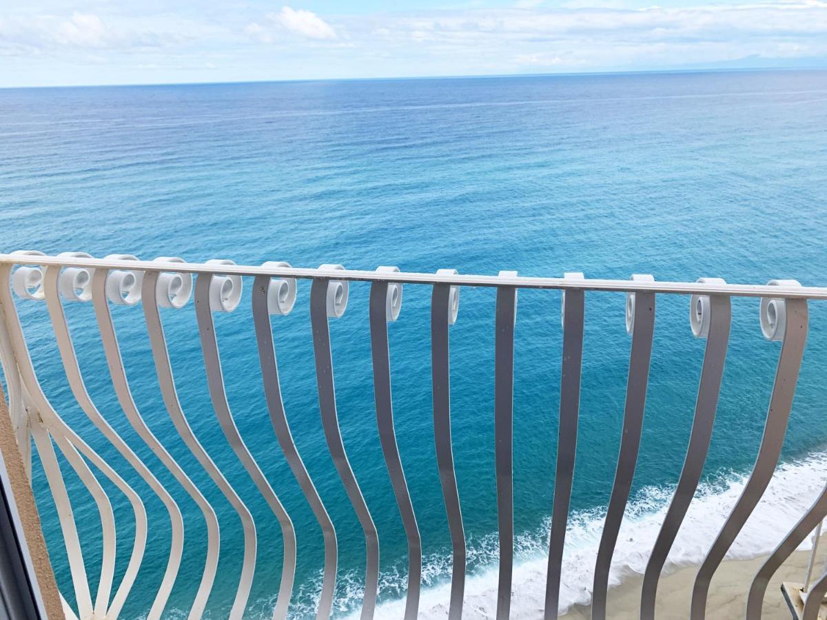 Domus Centro Tropea Hotel Exterior photo